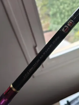 Caña de pescar spining Hart 2,28m y carrete daiwa