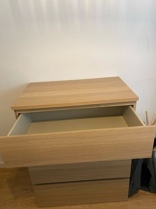 Cómoda IKEA MALM 4 cajones madera