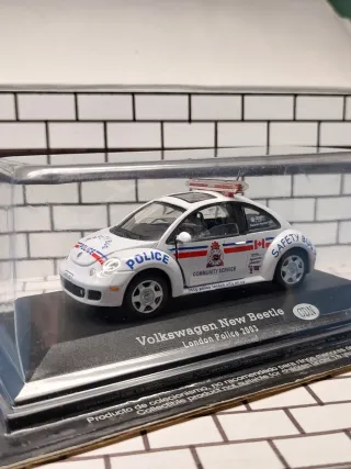 Modellino Volkswagen New Beetle Police 1:43