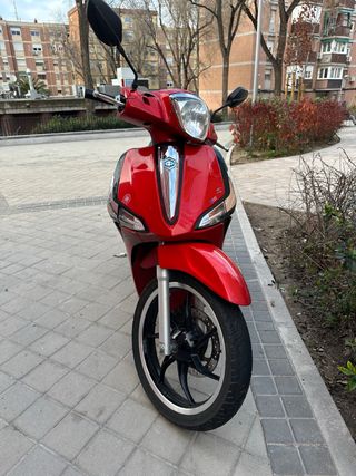 Piaggio Liberty Roja