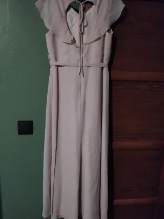 Vestido de ceremonia beige