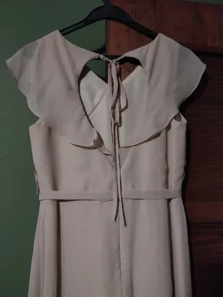 Vestido de ceremonia beige