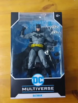 DC Multiverse Batman & Superman Hush