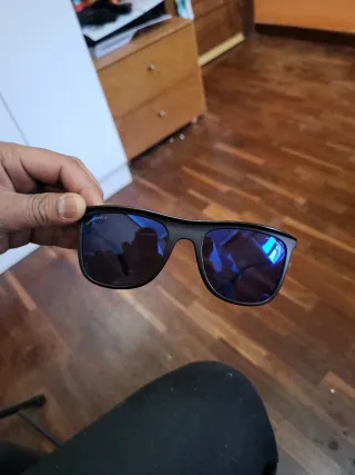 Gafas Converz y altavoz JBL