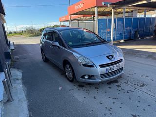 Peugeot 5008 2010