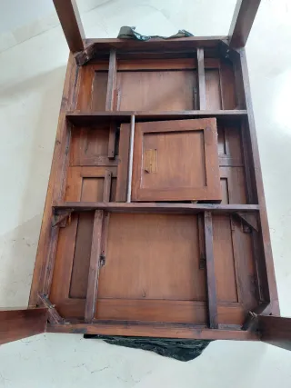 mesa y 6 sillas URGE VENTA