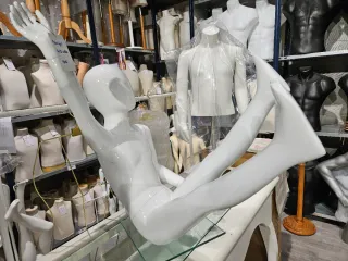 Maniquí infantil deportivo 7-8 años