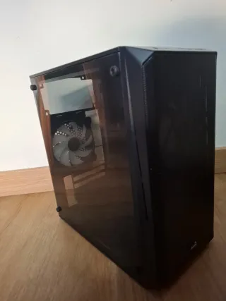 Carcasa PC AeroCool CS107V2 Negra con luces