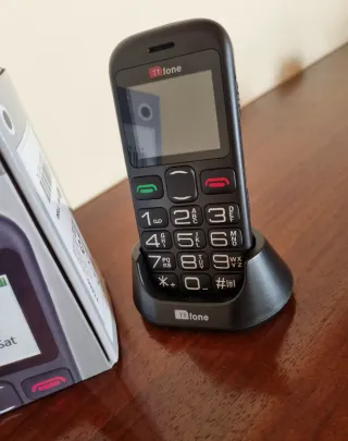 Telefono cellulare per anziani e/o principianti.