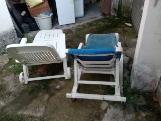 Tumbonas de piscina de plástico