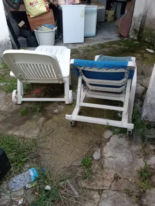 Tumbonas de piscina de plástico