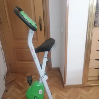 Bicicleta Estática Verde