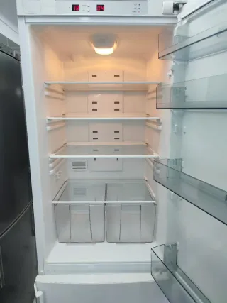 Nevera combi marca Corberó 185/60cm con garantía