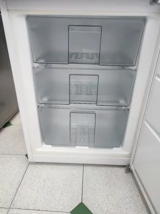 Nevera combi marca Corberó 185/60cm con garantía