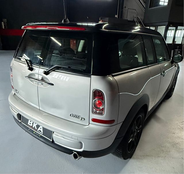 MINI Clubman 2011