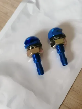 Bicos de Esguicho Azul Novos