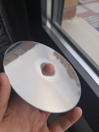 PS4 Slim 500GB + 2 Mandos + GTA V