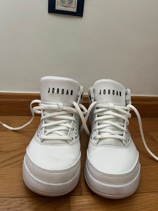 Sneakers sportive Jordan bianche originali