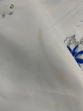 Mantel grande bordado flores 175x130