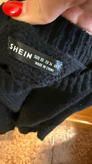 Jersey Negro Hombros Descubiertos Shein Talla XS