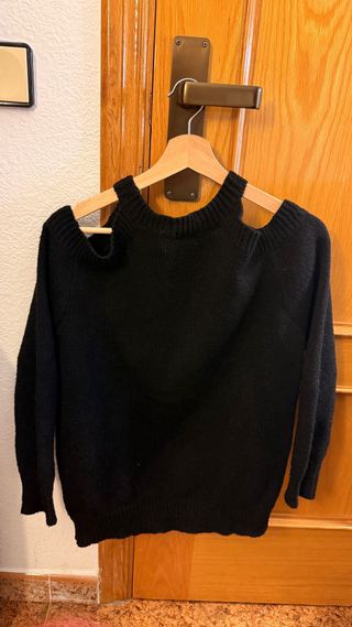 Jersey Negro Hombros Descubiertos Shein Talla XS