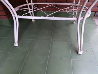 Mesa Terraza Granito y Metal Ovalada