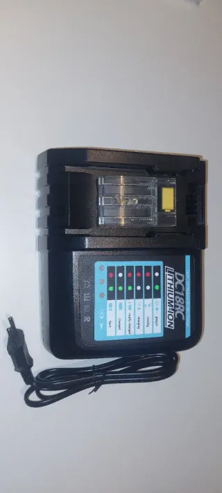 Cargador Baterías Makita