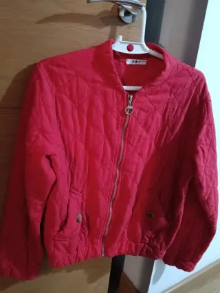 Chaqueta bomber roja mujer
