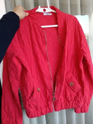 Chaqueta bomber roja mujer