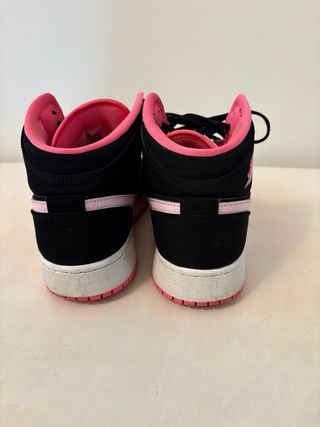 Nike Air Jordan 1 Mid Nero/Rosa
