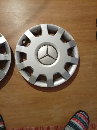 Tapacubos Mercedes Vito/Viano (2003)