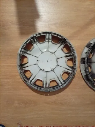 Tapacubos Mercedes Vito/Viano (2003)