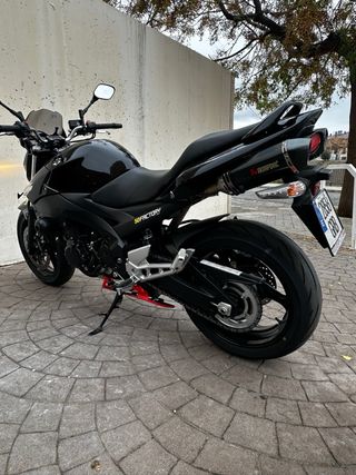 Suzuki GSR 600 Naked  Recibo vehículo o moto 125