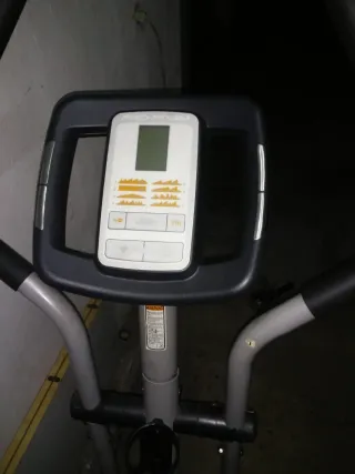 Bicicleta Elíptica Gris y Amarilla