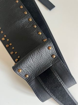 Cintura Pinko Nera con Borchie Oro