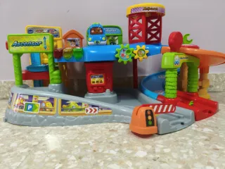 Garaje Multitaller Vtech + Grúa Tut Tut