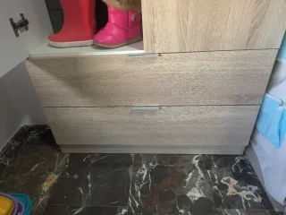 Armario Jysk madera claro