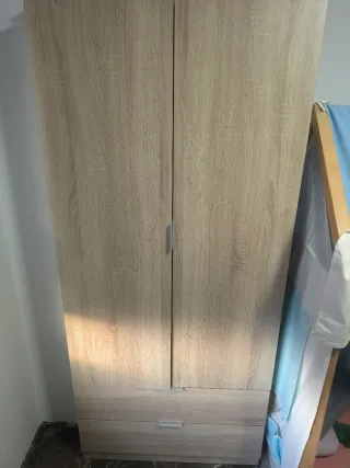 Armario Jysk madera claro