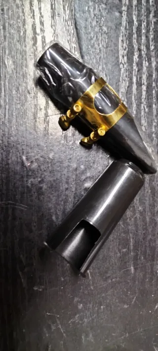 Boquilla Saxo Tenor J.Michael + Abrazadera
