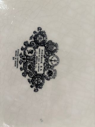 Fuente ovalada La Cartuja de Sevilla verde