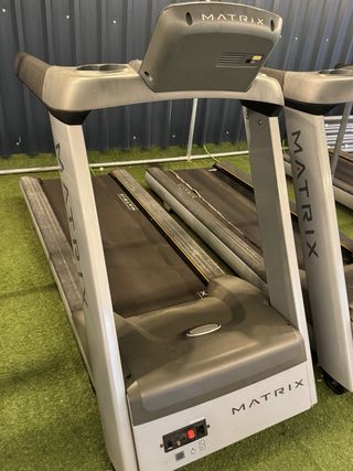 Cinta de correr profesional Matrix