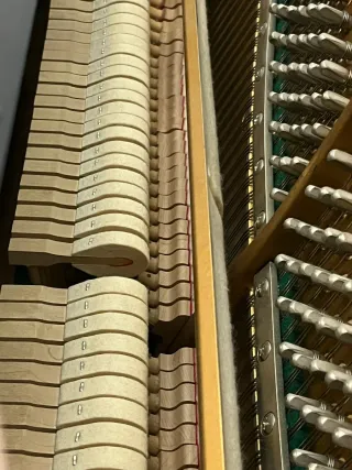 Piano Samick SU-121 poco usado. Escucho ofertas.