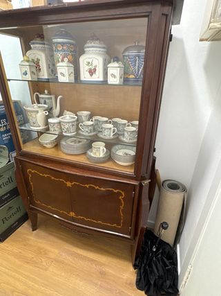 Vitrina antigua madera y cristal