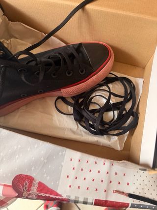 Converse nere e rosa come nuove