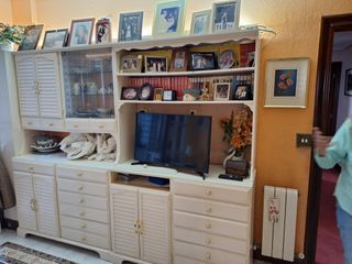 Mueble Vitrina Beige Madera y Cristal