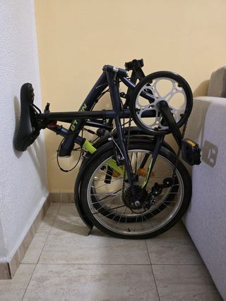 Bicicleta plegable B'TWIN Hoptown320 azul y verde