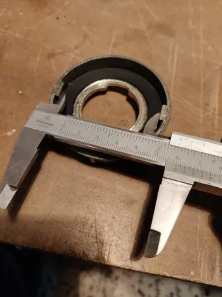 Adaptador tapón boca deposito combustible Peugeot.