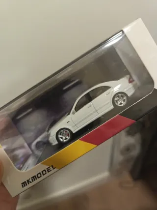 Miniatura Mercedes E63 AMG
