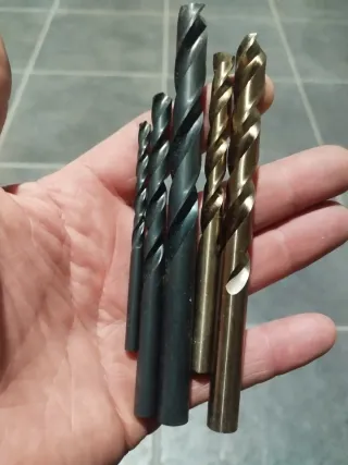 Piezas multicapa y latón