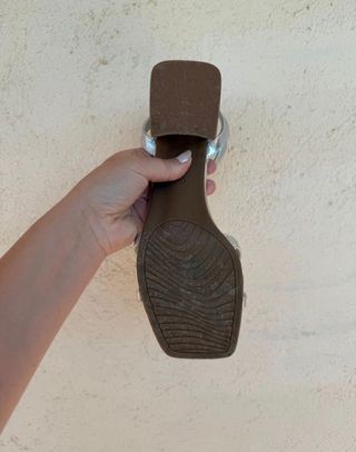 Sandalias tacón bajo plateadas Bosanova